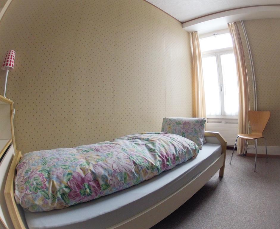 ベーシックルーム ホテル Unterseen 部屋 写真